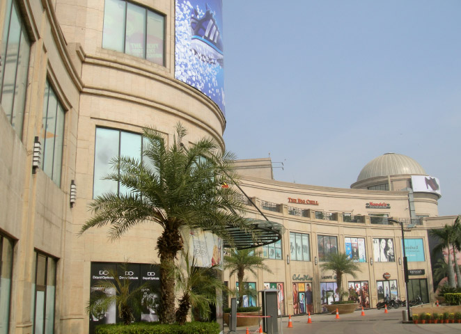 Malls & Commercial Centres